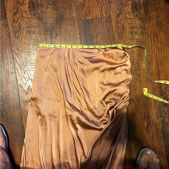 Anna Grace Ruched Side slit skirt Rose size Large - Picture 10 of 10